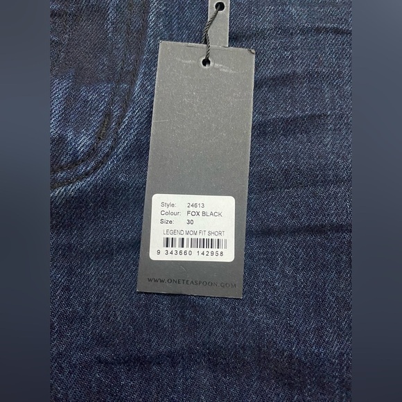 🆕One Teaspoon - Legend mom fit short - Picture 9 of 16